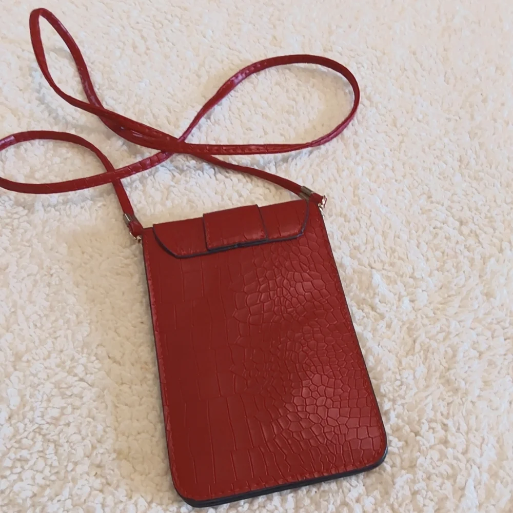 🌺 NEW Vegan Leather Cell Phone Case w/Crossbody Strap